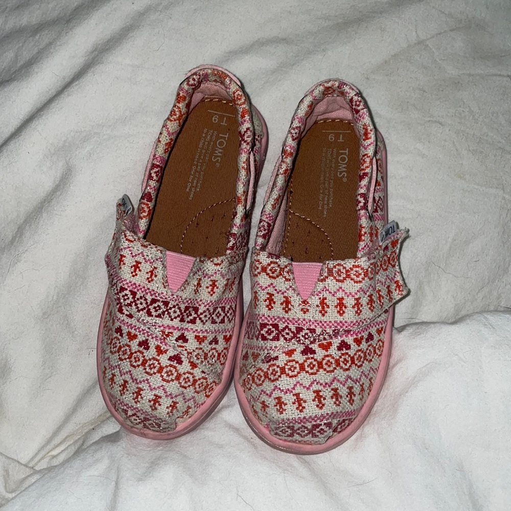 Toms, multicolor pink slip on shoes 9T